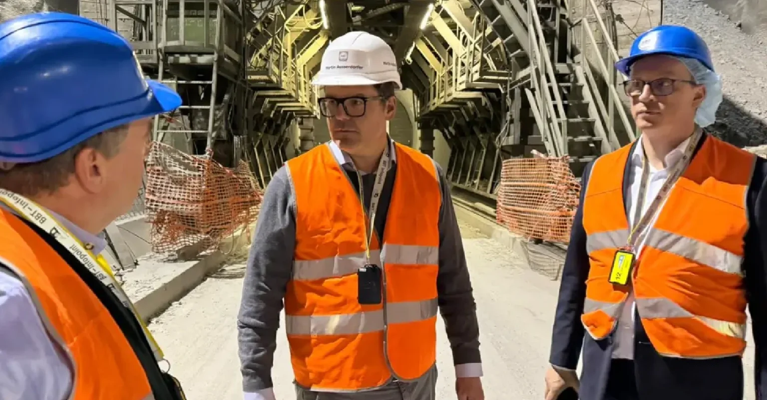 Sepp Lausch bei der Baustellenbesichtigung zum Brenner-Nordzulauf